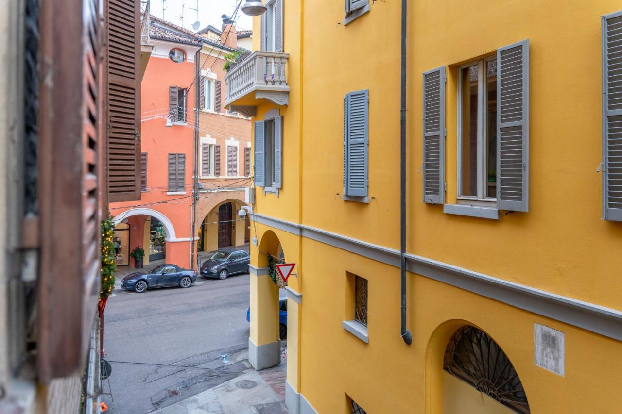 GhirlandinaFavoloso Appartamento In Pieno Centro Módena Exterior foto